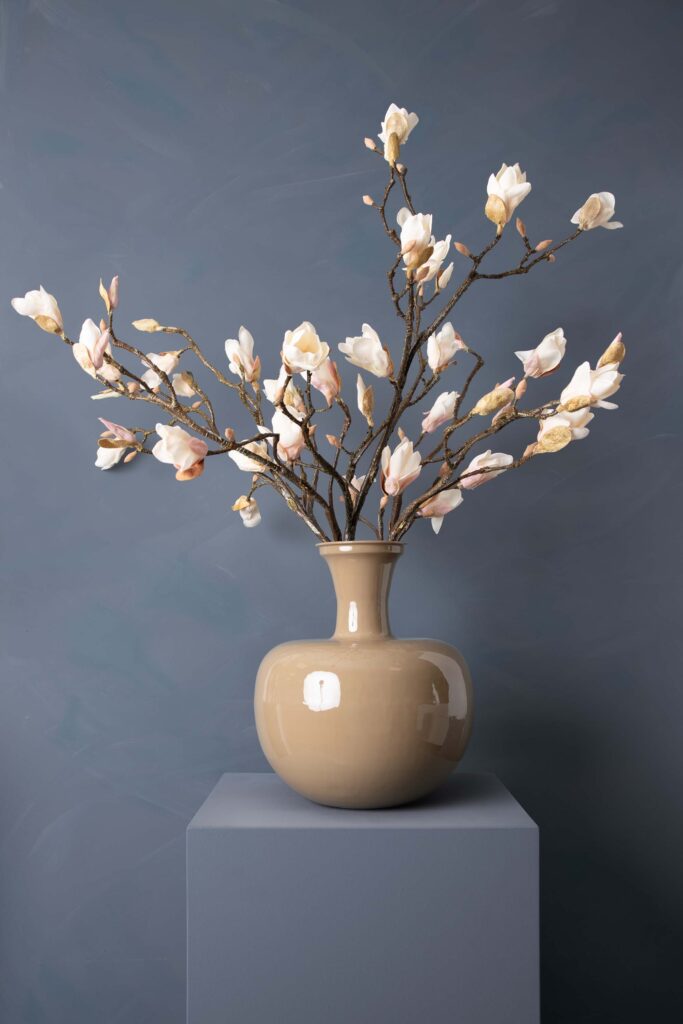 Magnolia kunstboeket met vaas - Madame fleurie - zijden bloemen